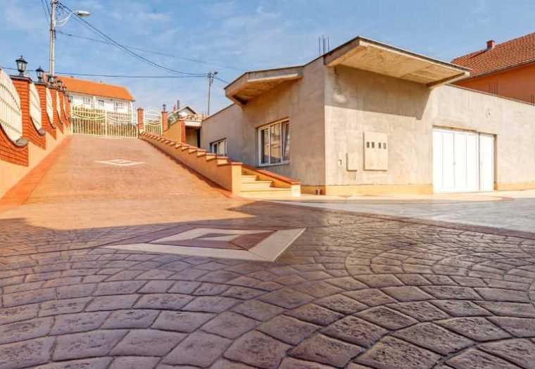 STAMPED CONCRETE CONTRACTORS